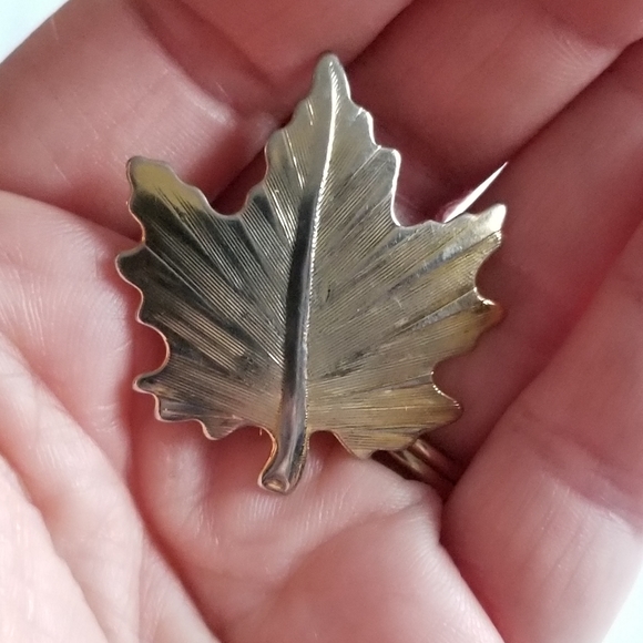 Vintage maple leaf brooch fall pin nature silver gold tone jewelry autumn - Picture 4 of 13